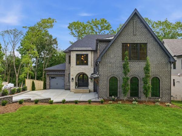 1006 Rodney Dr, Nashville, TN 37205