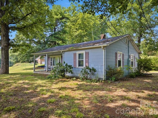 3769 Cameron Place, Hudson, NC 28638