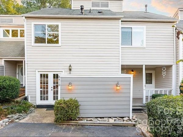 8410 Cricket Lake Drive, Charlotte, NC 28277