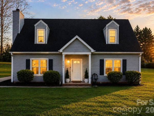 6104 Sunbridge Court , Charlotte, NC 28269