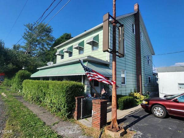 105 Centre Street, Freeland, PA 18224