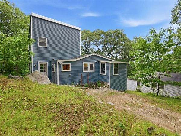 21 Uphill Lane, Lynn, MA 01904