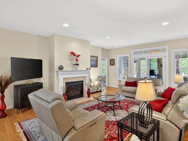 28 Cottage Cove, Plymouth, MA 02360