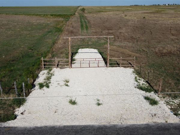 2801 County Road 211, Bertram, TX 78605