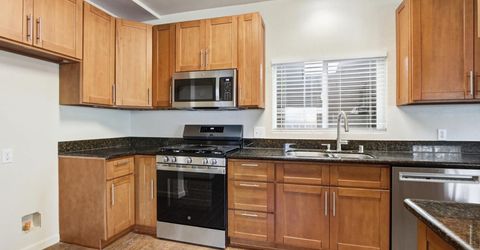 411 Berkeley Ave, Roseville, CA 95678 Photo