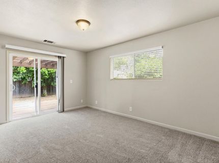 411 Berkeley Ave, Roseville, CA 95678 Photo