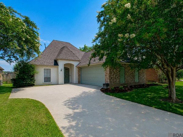 10109 Chanel Dr, Denham Springs, LA 70706
