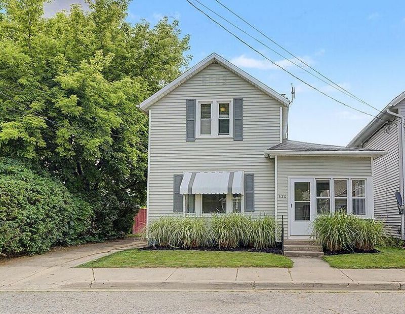 620 Davis Avenue Nw, Grand Rapids, MI 49504 Main Photo