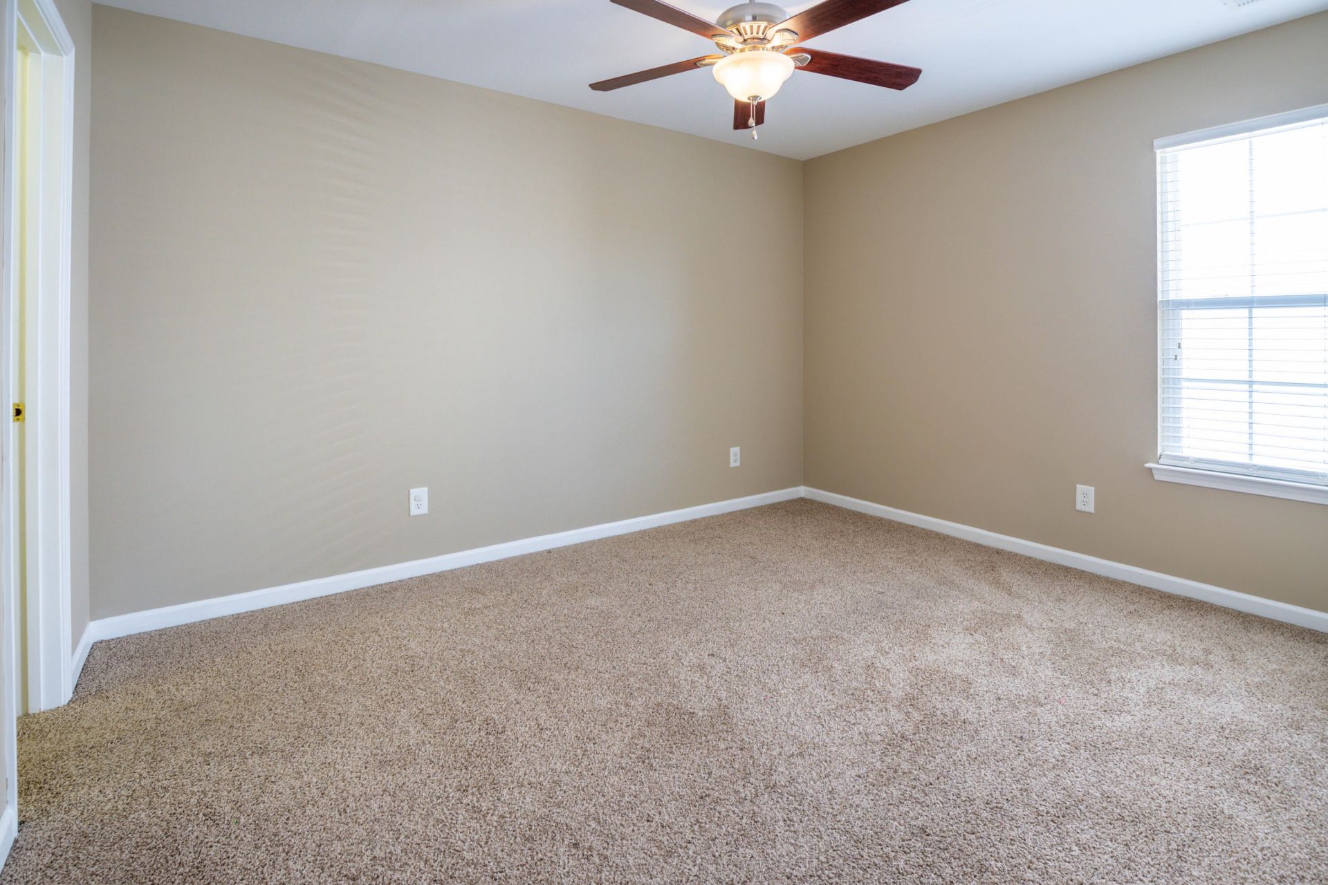 3413 Kirkwall Drive Photo 14