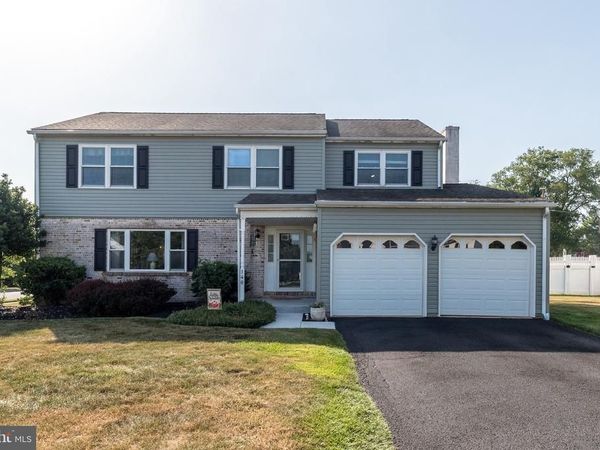 140 ELIO CIRCLE, ROYERSFORD, PA 19468