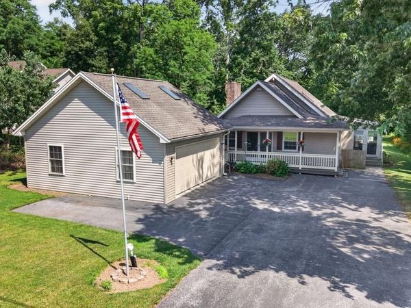 15 HOWARD DRIVE, EAST BERLIN, PA 17316
