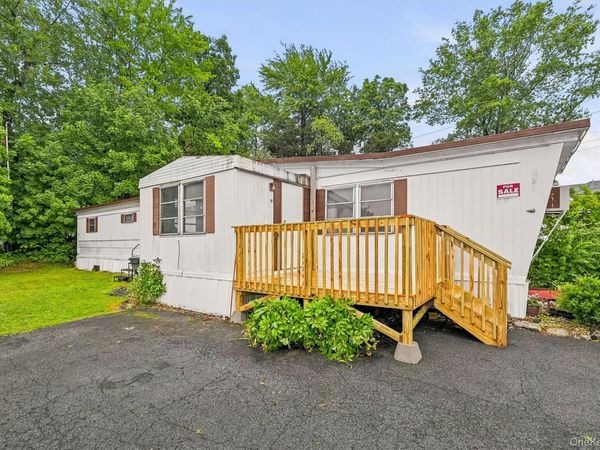 327 Currycross Road , New Windsor, NY 12553