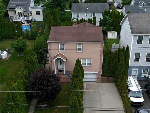 94 Franklin Avenue , Valhalla, NY 10595