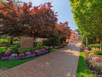 99 S Park Avenue Rockville Centre, NY 11570
