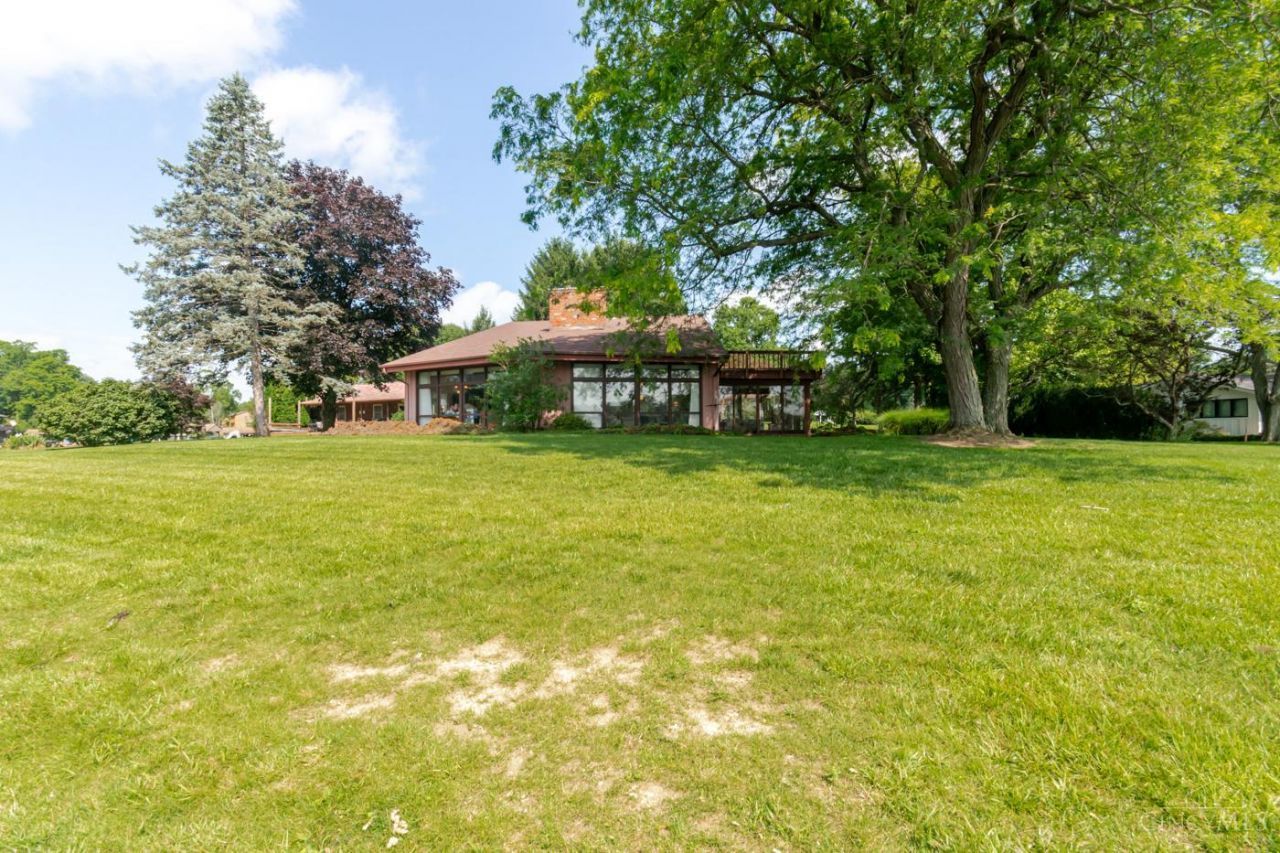 220 Plunder Cove, Lakengren, OH 45320 Main Photo