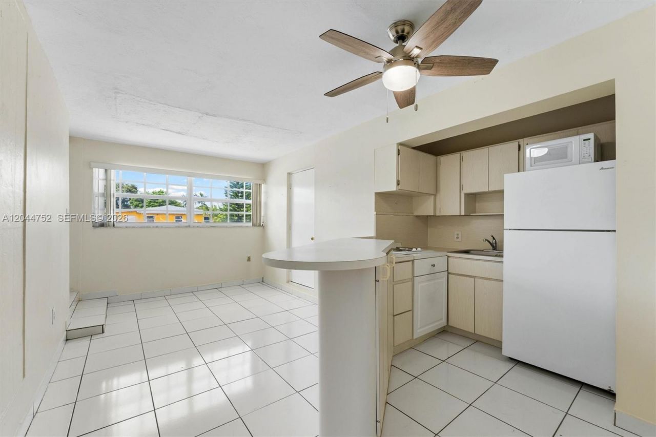 7281 SW 13th Ter , Miami, FL 33144 Photo