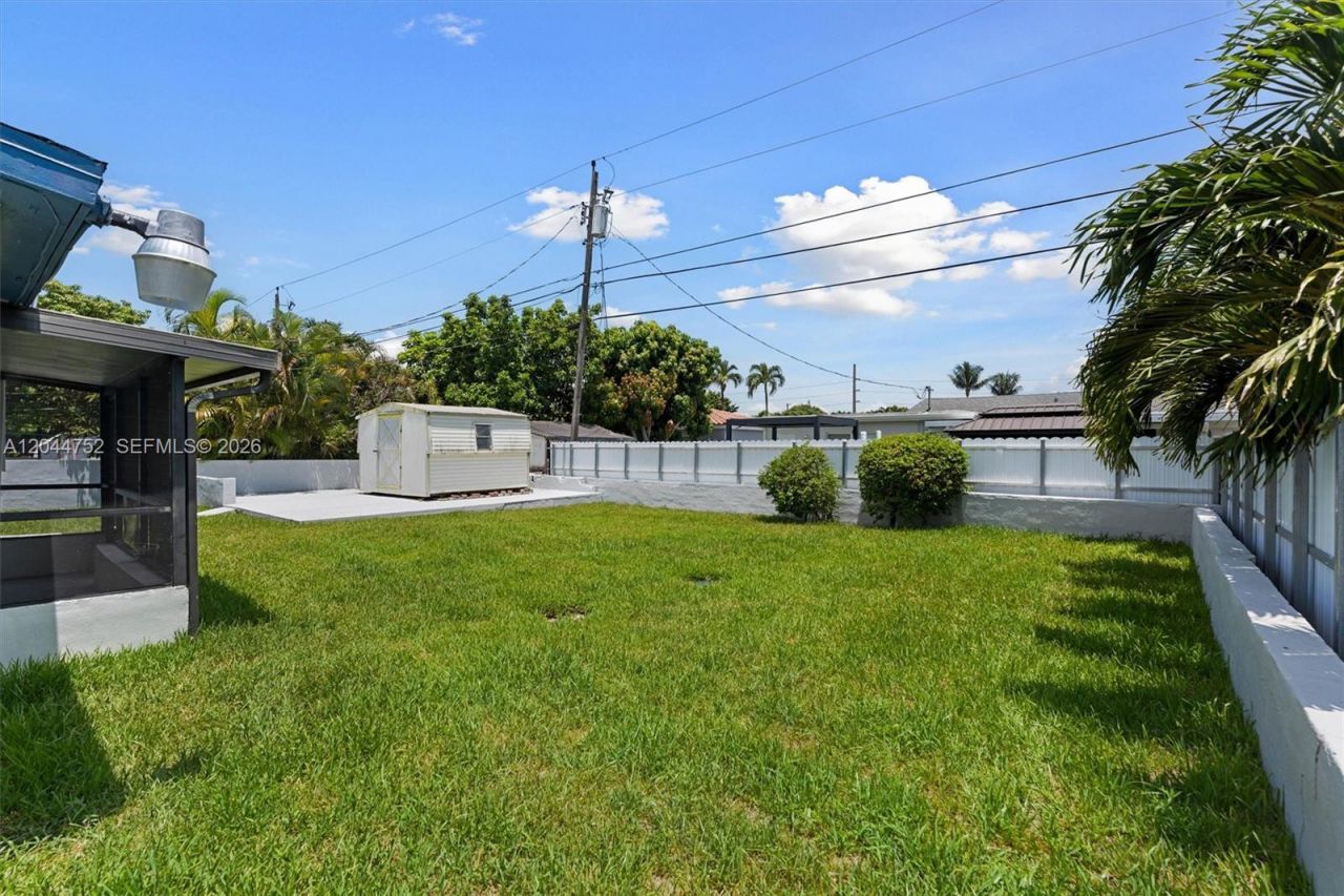 7281 SW 13th Ter , Miami, FL 33144 Photo