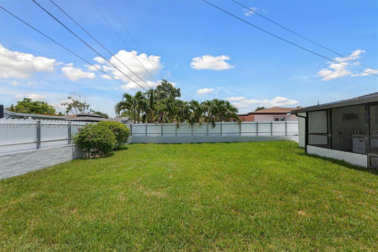 7281 SW 13th Ter , Miami, FL 33144 Photo
