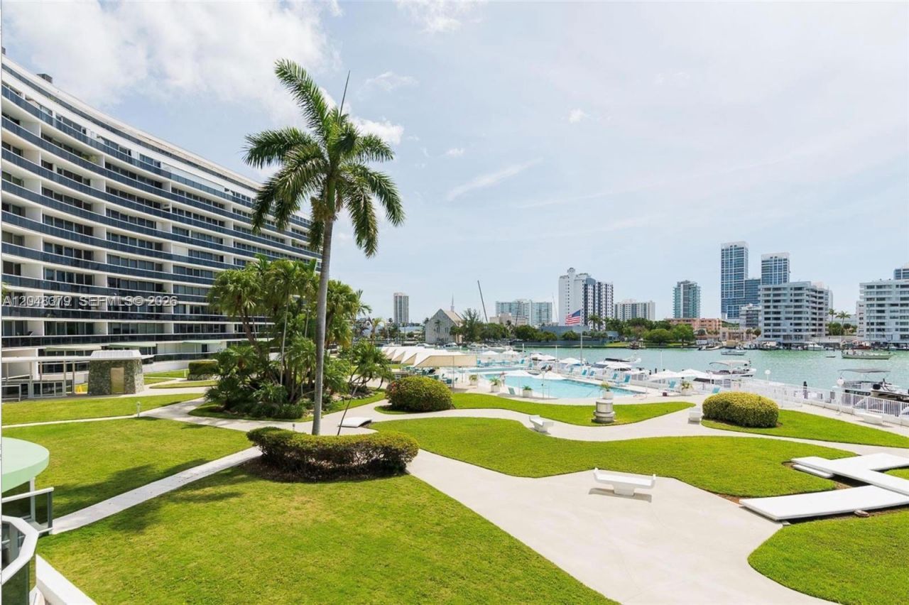 900 Bay Dr , Unit 224, Miami Beach, FL 33141 Photo