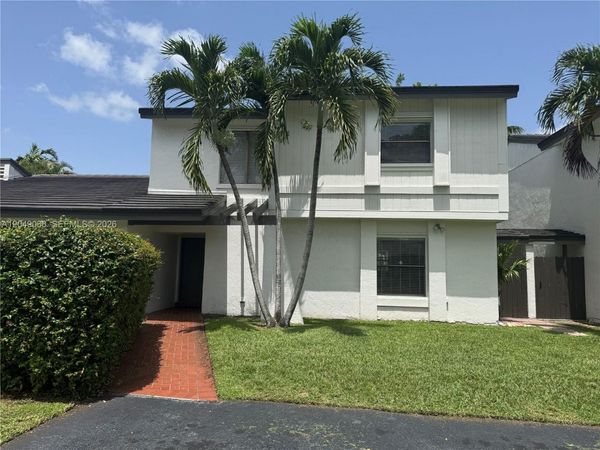 15054 SW 127th Pl , Miami, FL 33186