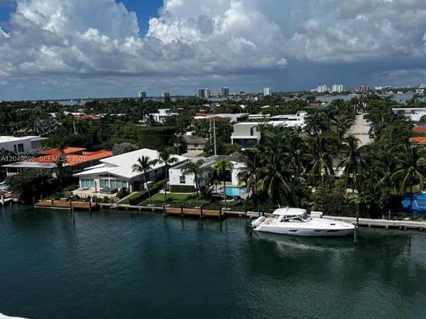 10000 W Bay Harbor Dr, Unit PH4, Bay Harbor Islands, FL 33154