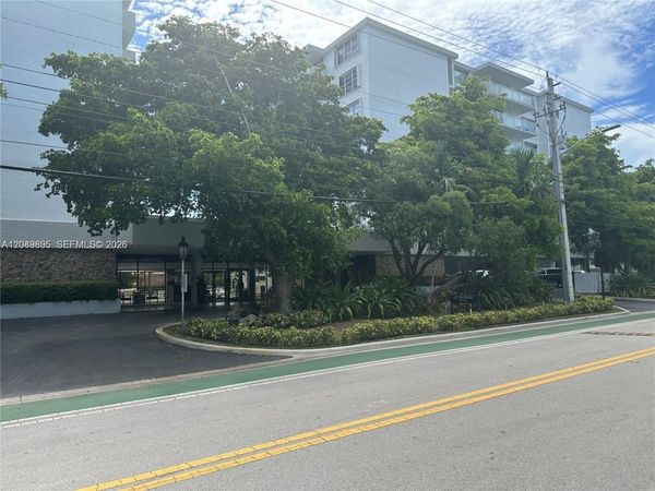 10000 W Bay Harbor Dr , Unit PH4, Bay Harbor Islands, FL 33154
