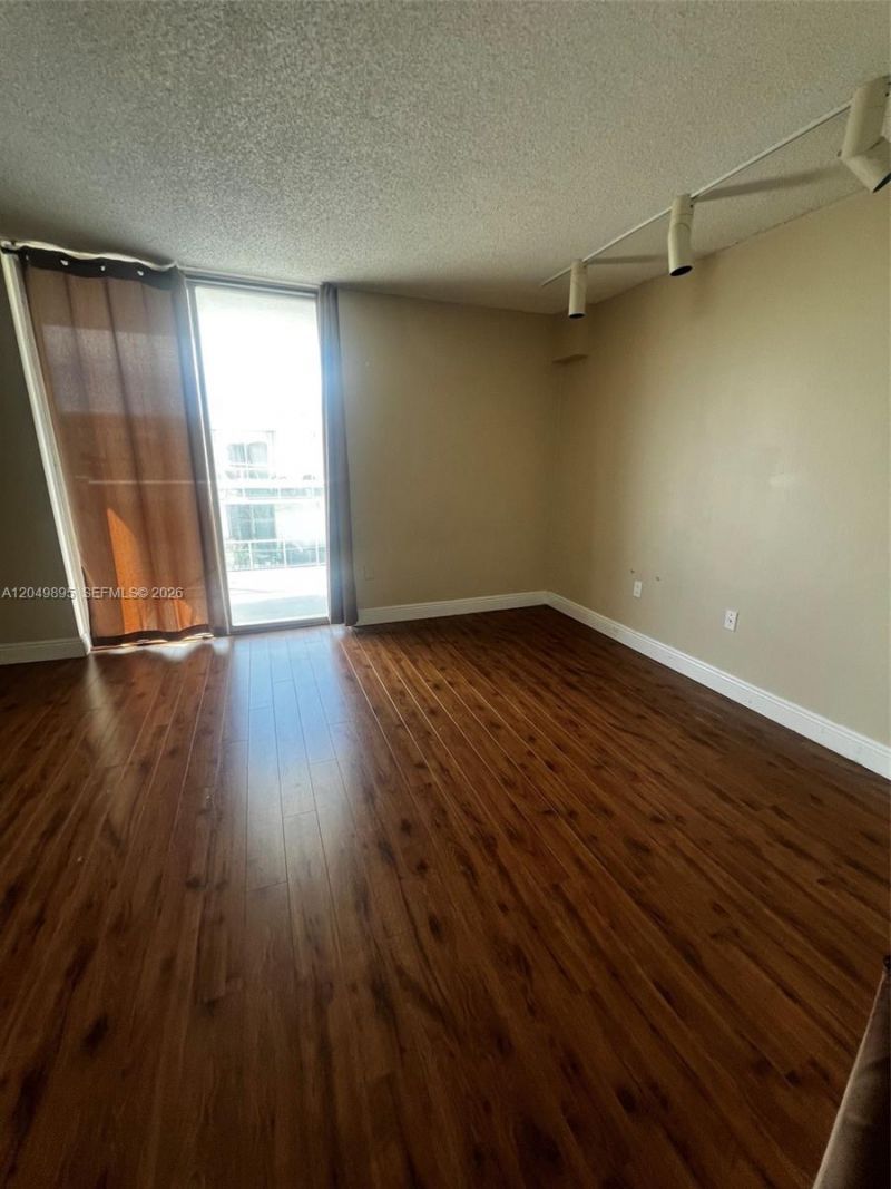 10000 W Bay Harbor Dr, Unit PH4, Bay Harbor Islands, FL 33154 Photo