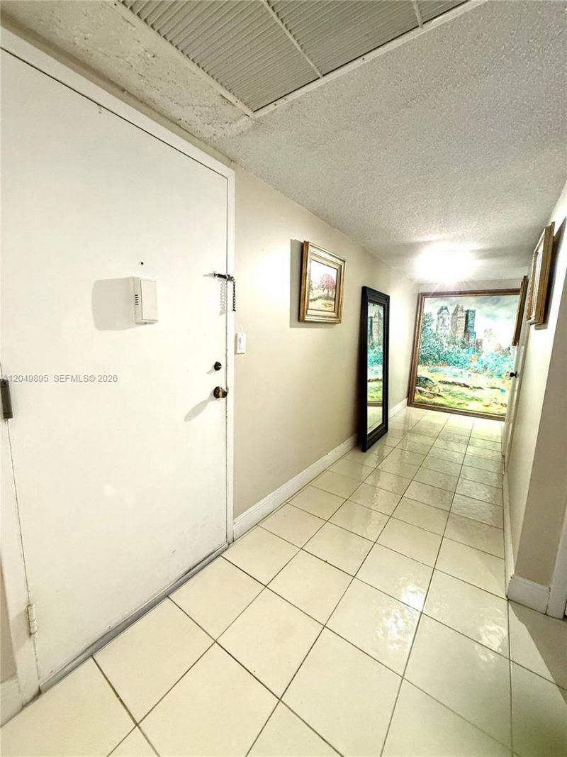 10000 W Bay Harbor Dr, Unit PH4, Bay Harbor Islands, FL 33154 Photo