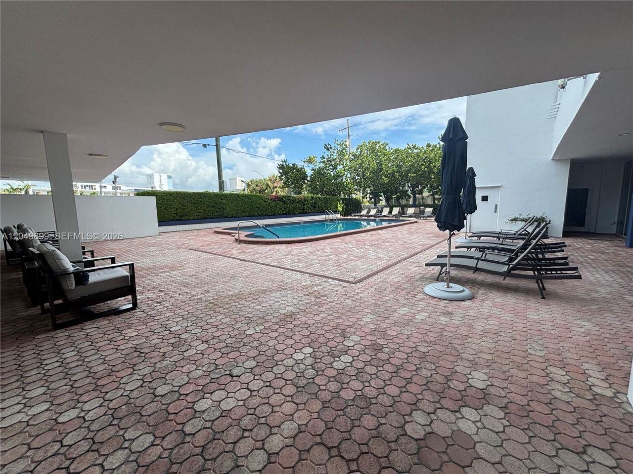 6450 Collins Ave , Unit 1207, Miami Beach, FL 33141 Photo