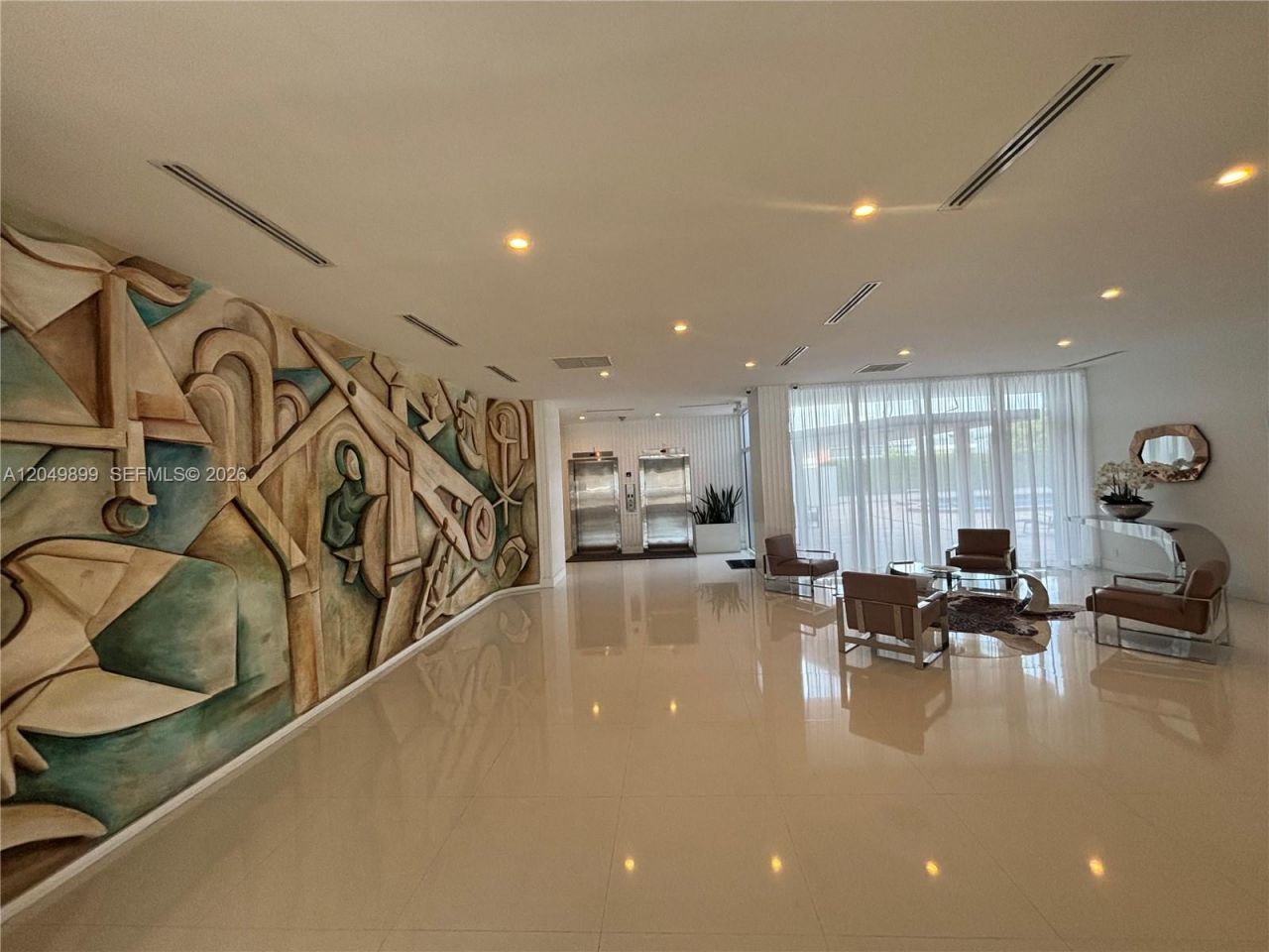 6450 Collins Ave , Unit 1207, Miami Beach, FL 33141 Photo