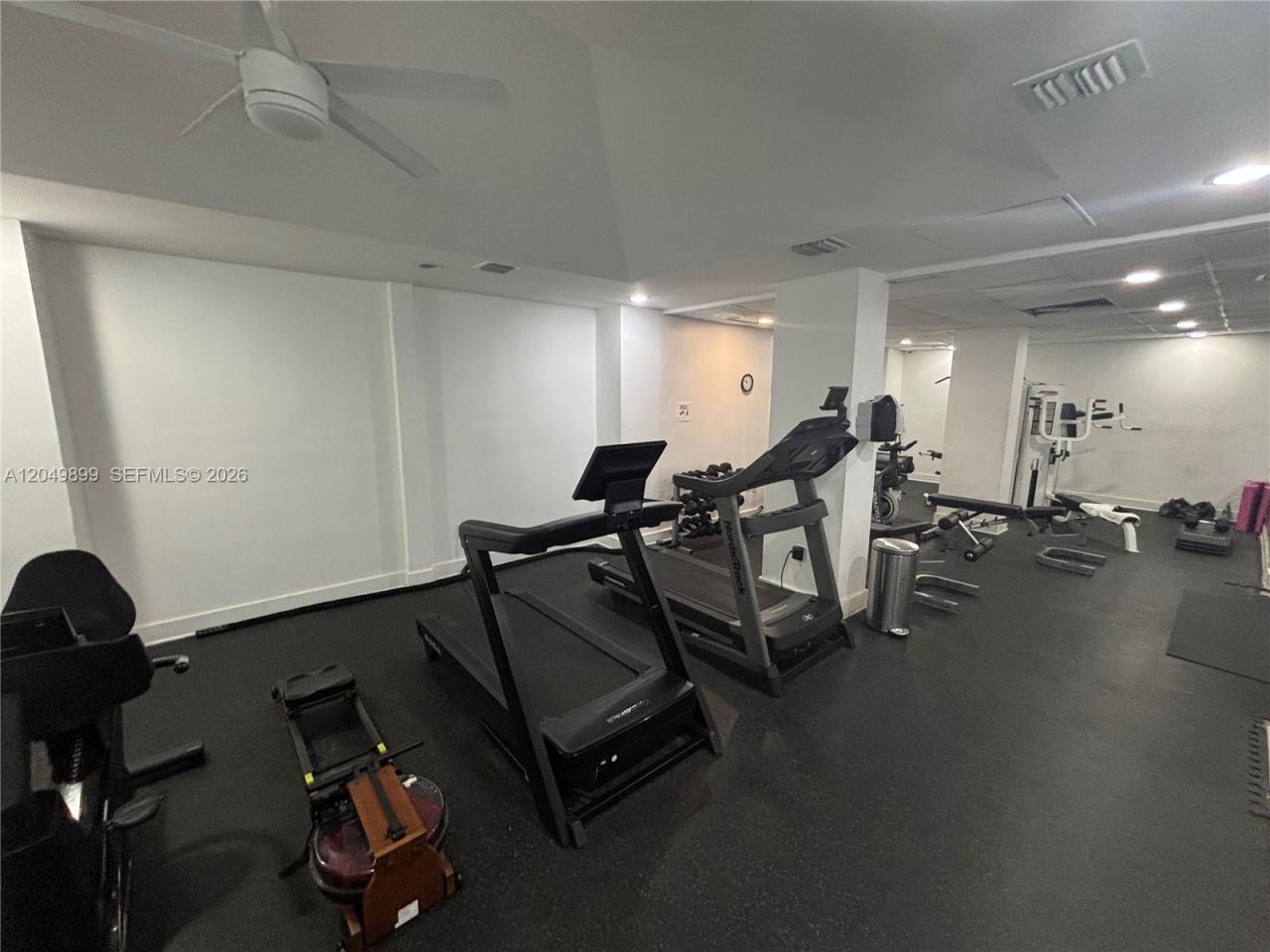 6450 Collins Ave , Unit 1207, Miami Beach, FL 33141 Photo