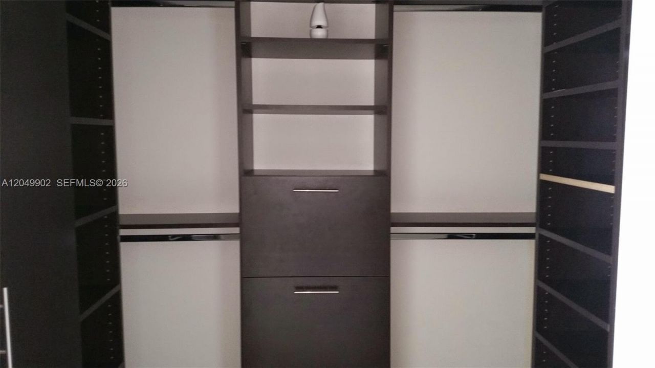 1800 N Bayshore Dr, Unit 3310, Miami, FL 33132 Photo