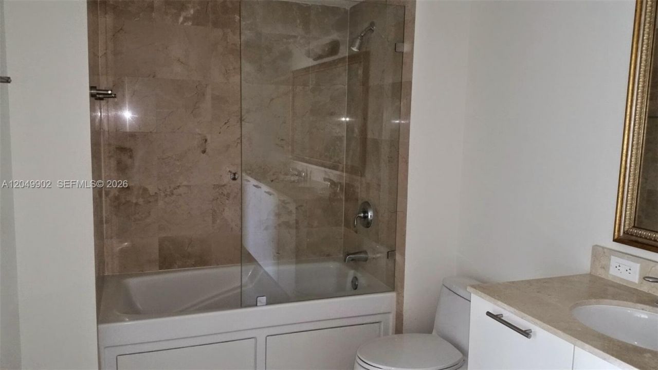 1800 N Bayshore Dr, Unit 3310, Miami, FL 33132 Photo