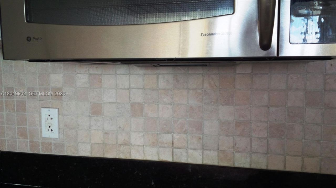 1800 N Bayshore Dr, Unit 3310, Miami, FL 33132 Photo