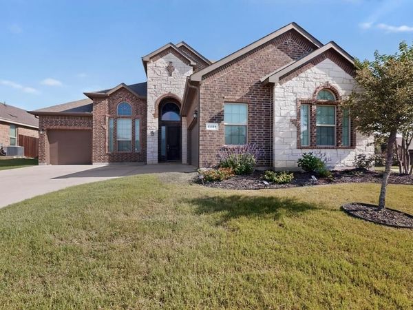 4401 Tall Meadow Court , Arlington, TX 76001