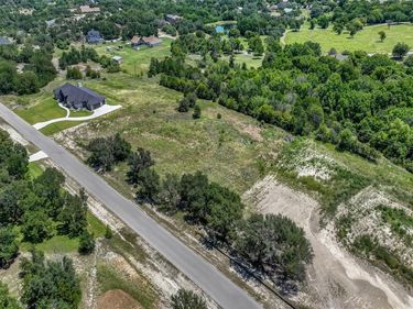 328 Tiara Trail , Fort Worth, TX 76108