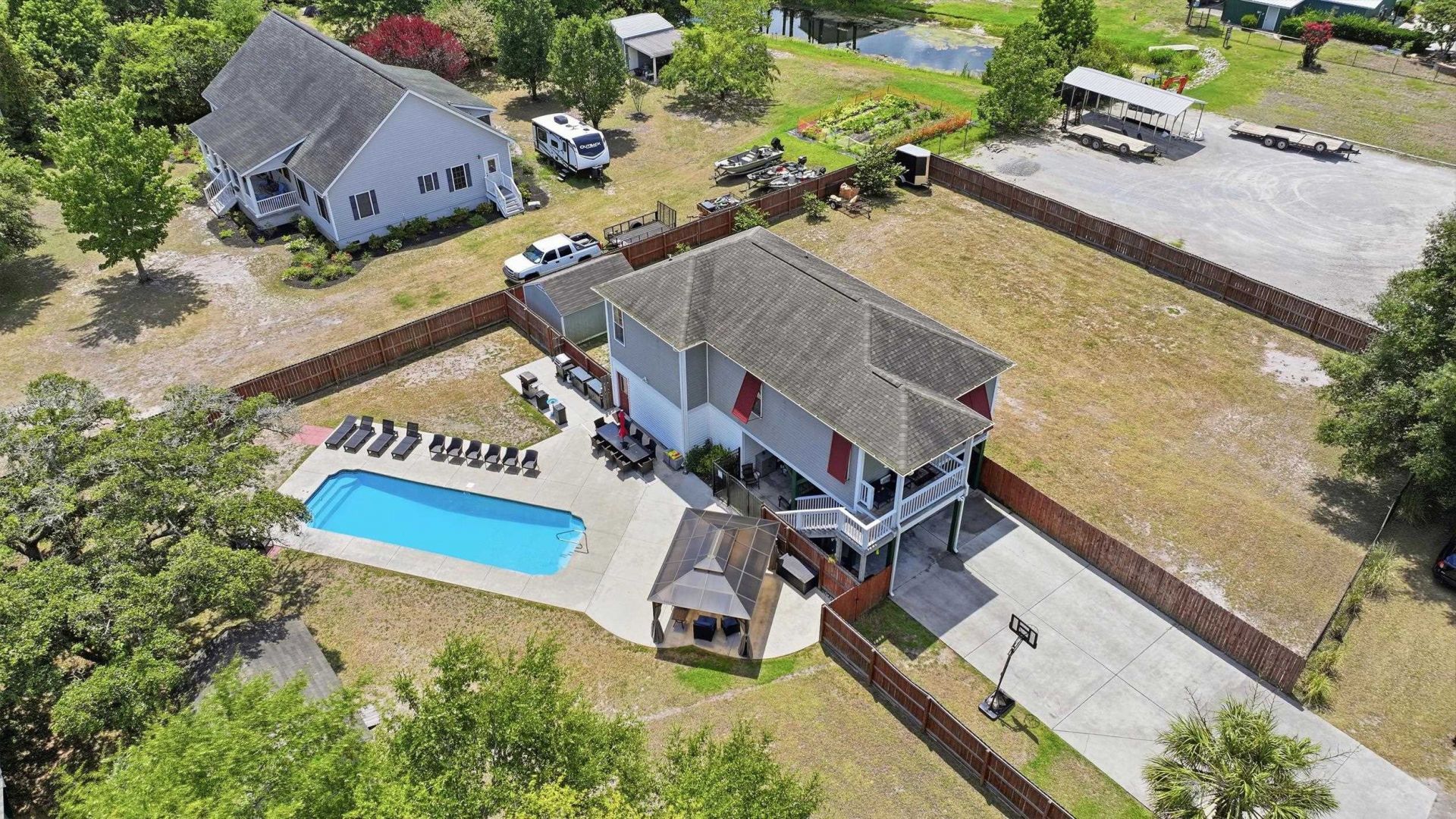 5174 Berkeley Ct. Photo 45