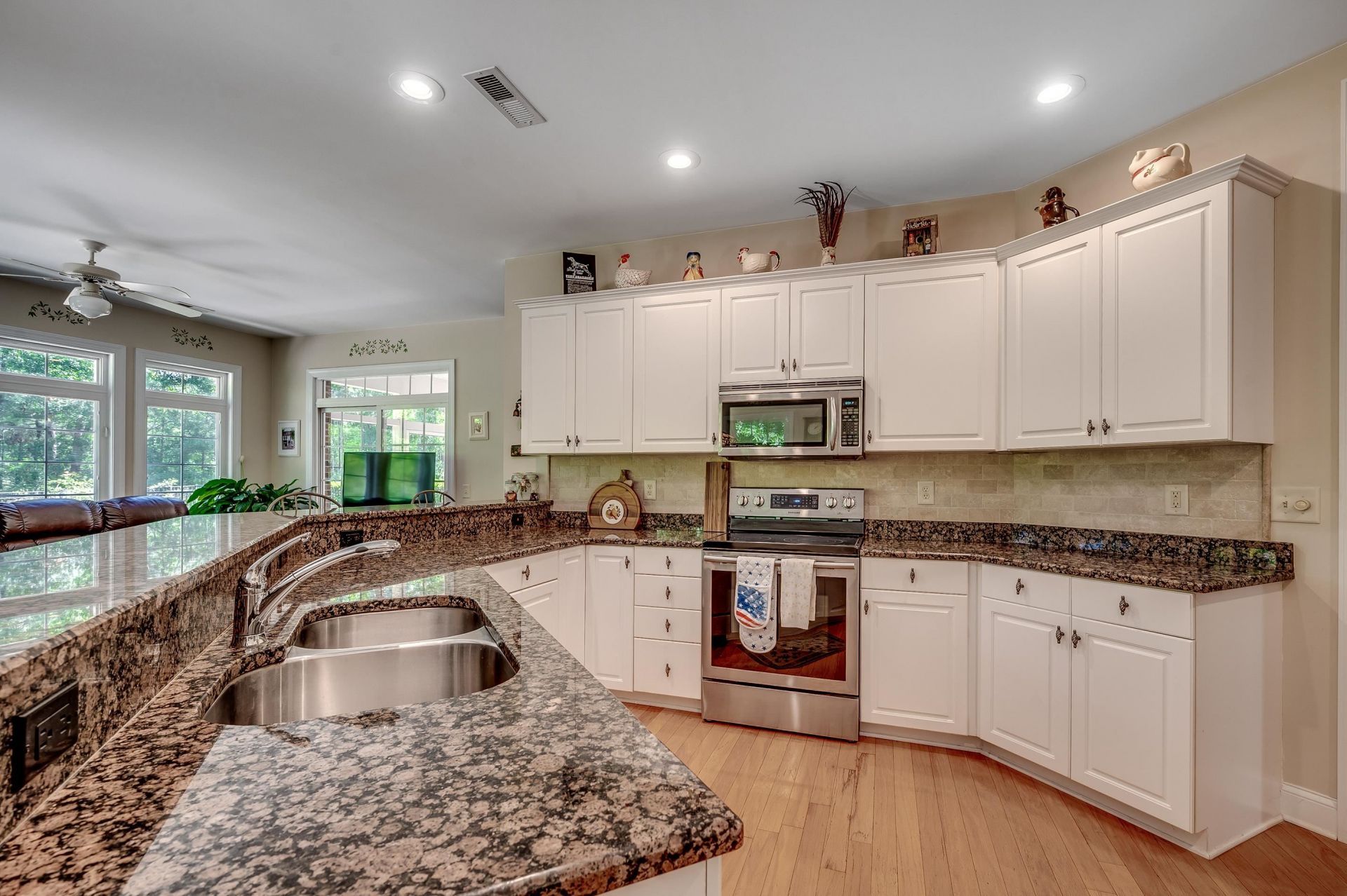 4363 Parkland Dr.  Photo 10