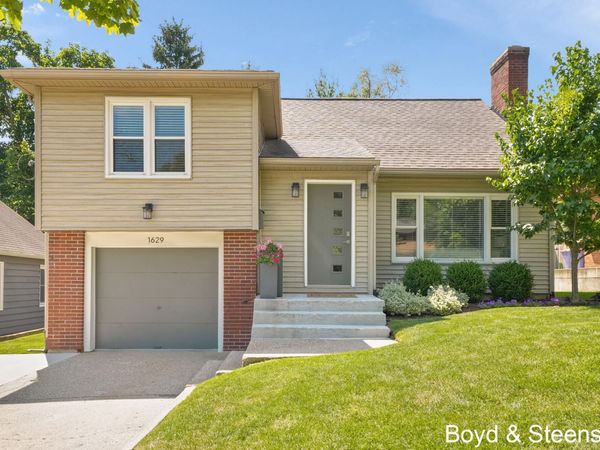 1629 Sylvan Avenue SE, Grand Rapids, MI 49506