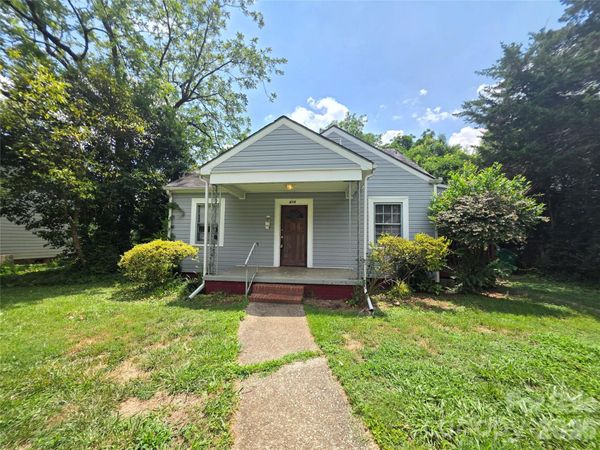 614 Marsh Road , Charlotte, NC 28209