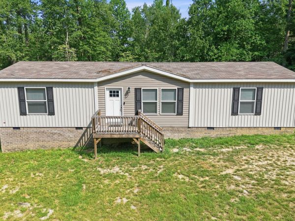 108 Pine Valley Lane , West End, NC 27376
