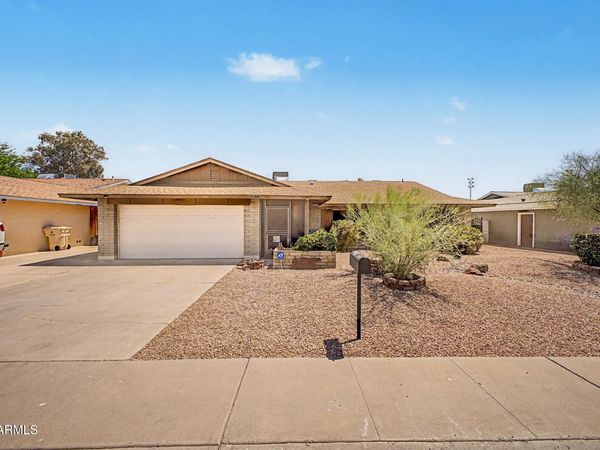 5221 W EVANS Drive, Glendale, AZ 85306