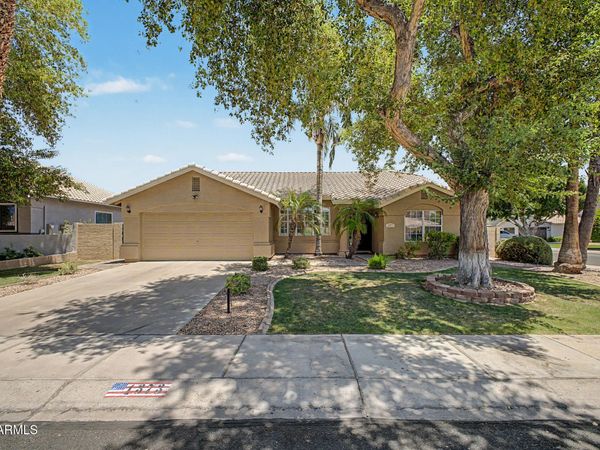 1373 N ROADRUNNER Drive, Gilbert, AZ 85234