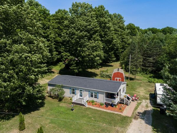 223 Pinecrest Lane, Beulah, MI 49617