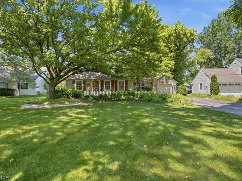 30210 Wolf Road , Bay Village, OH 44140 Photo 2