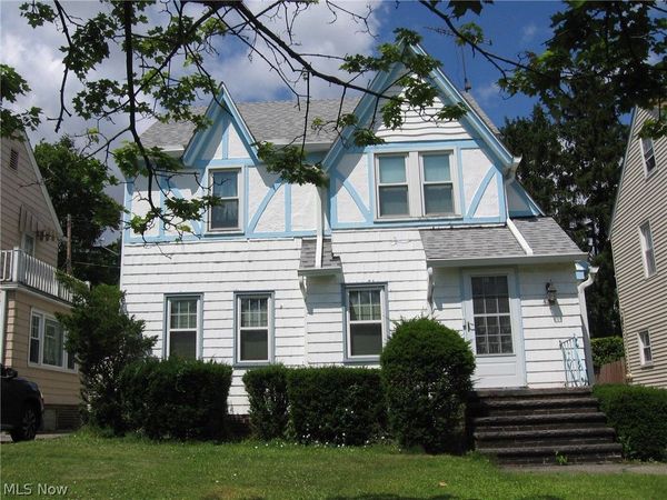 4366 W 61st Street , Brooklyn, OH 44144