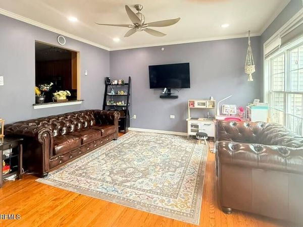 24 Tottenham Court, Jersey City, NJ 07305