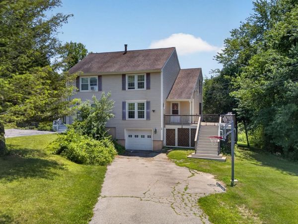 5 Richardson Drive, Unit R, Derry, NH 03038