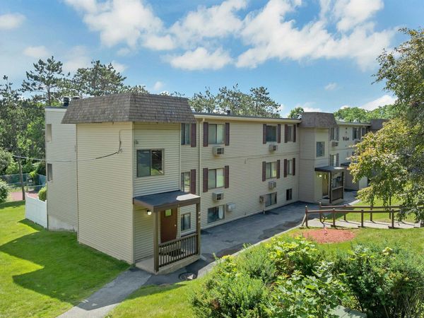 41 Treetop Circle, Unit 32, Laconia, NH 03246