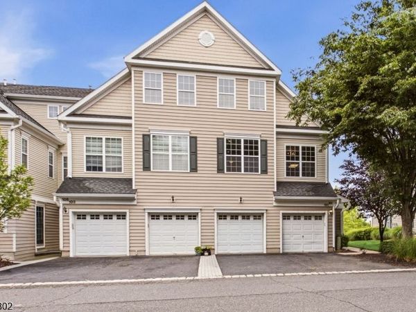 99 Swing Bridge Ln, South Bound Brook, NJ 08880